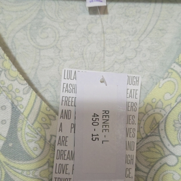 LULAROE NEW Renee Women L V-Neck Mint Paislwy 3/4 Sleeve Oversized - Picture 3 of 7